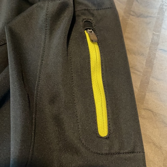 Women’s Columbia Jacket - Picture 2 of 5